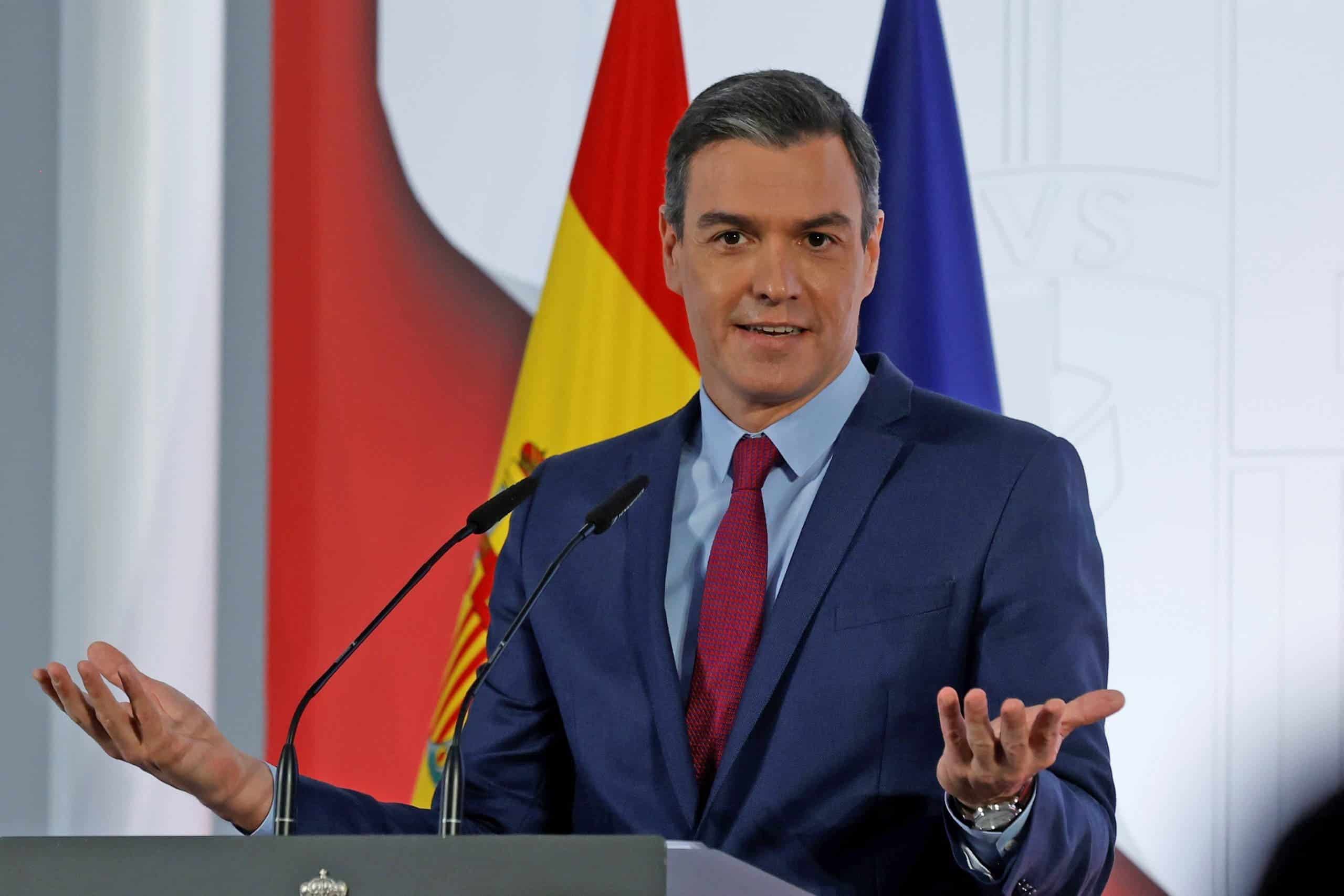 Sánchez presenta el informe de rendición de cuentas del Gobierno «Cumpliendo»